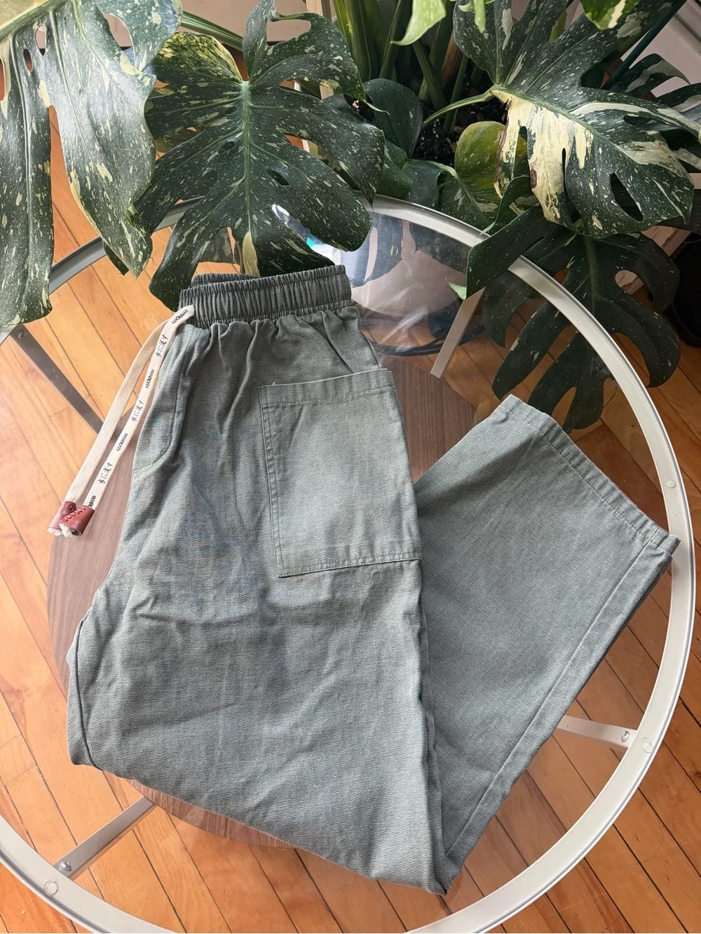 Relaxed Corduroy Drawstring Pants in Olive Green
